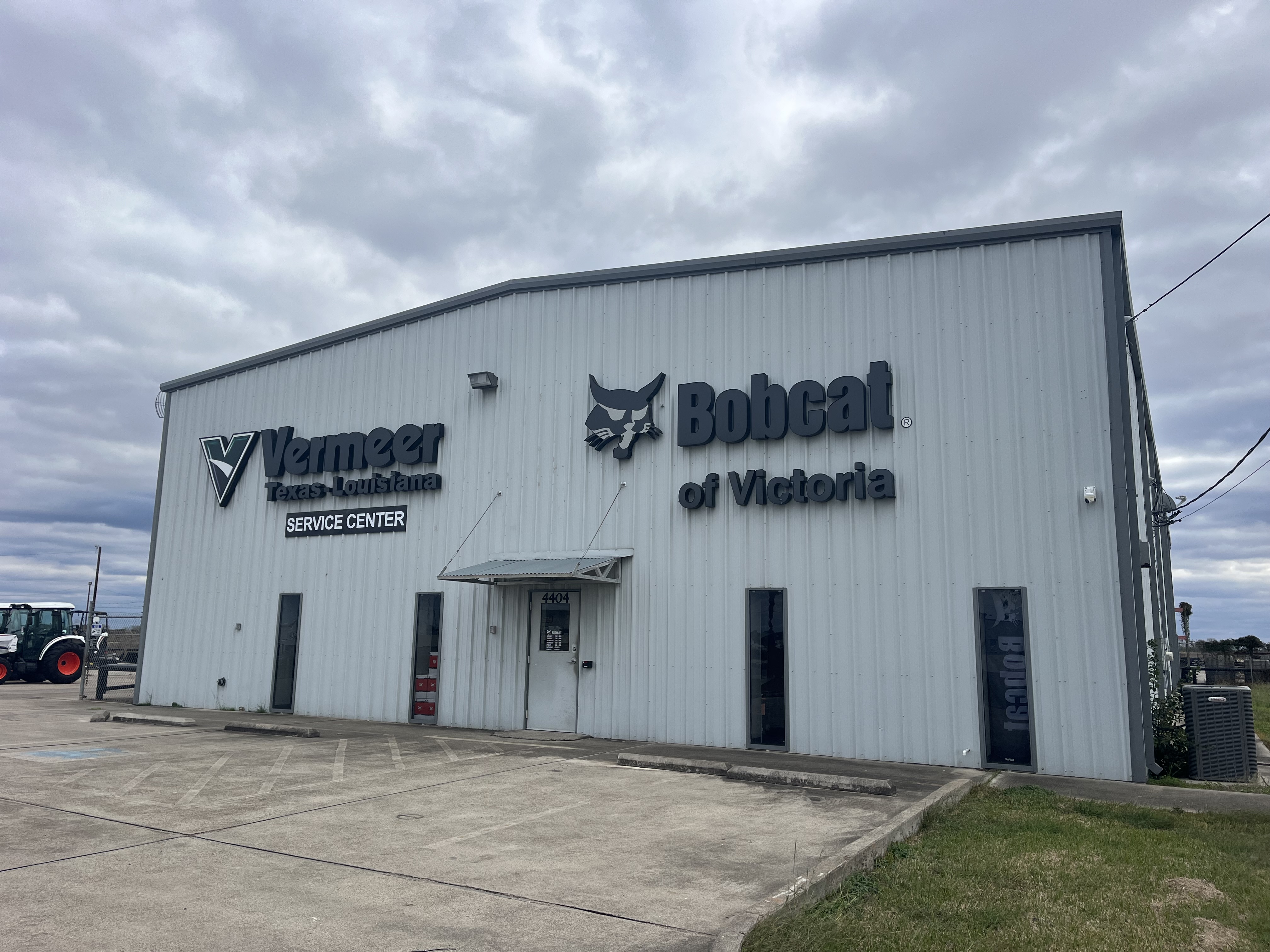 Bobcat of Victoria - 4404 US Highway 59 N, Victoria TX, 77905